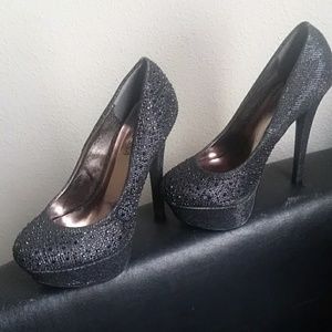 Vannessa Sparkly black stilettos size 6.5 NWOT